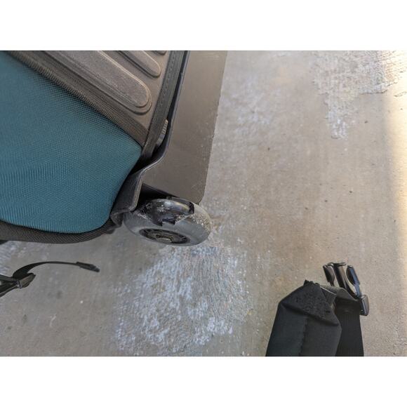 Two Piece Eagle Creek Travel Luggage / Backpack Set Green 24 x 14 - Picture 5 of 10